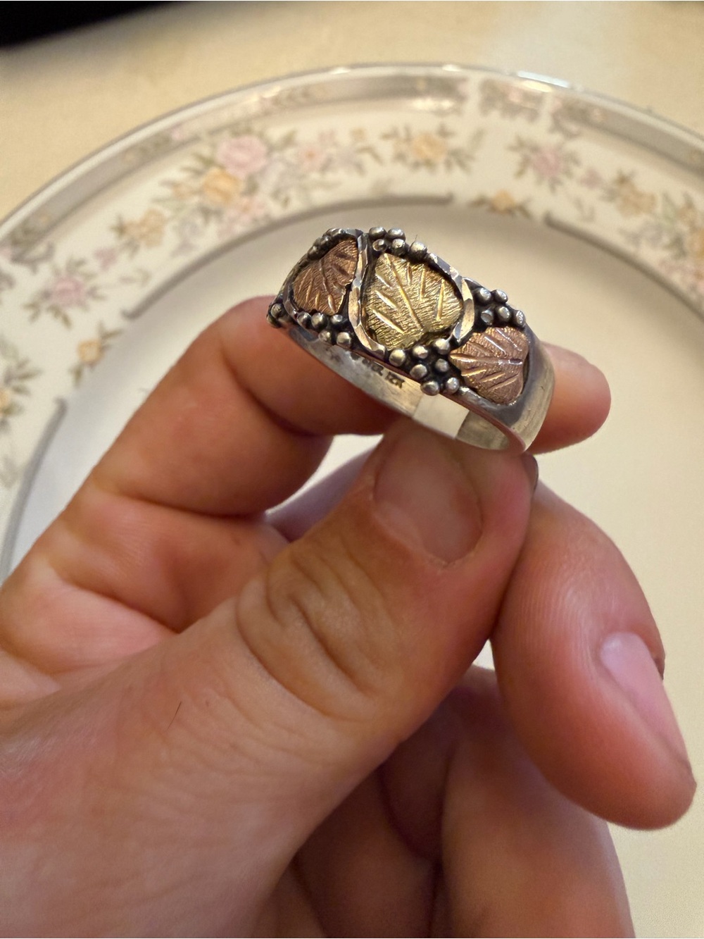 Black hills men’s Two-Tone Leaf Accent  - Gold & Rose Gold on Silver